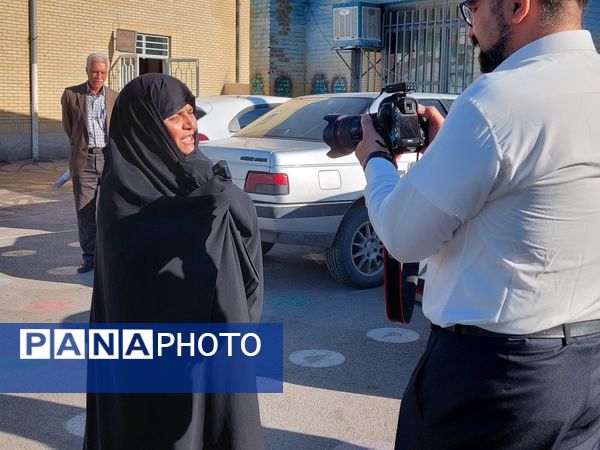 بازدید مدیرکل آموزش‌و‌پرورش خراسان رضوی از ستاد اسکان فرهنگیان ثامن ۲