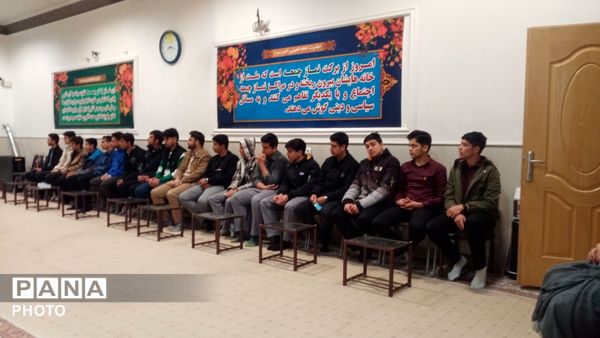  جلسه تبیینی همزمان با آغاز ماه مبارک رمضان در دفتر امام جمعه کاشمر