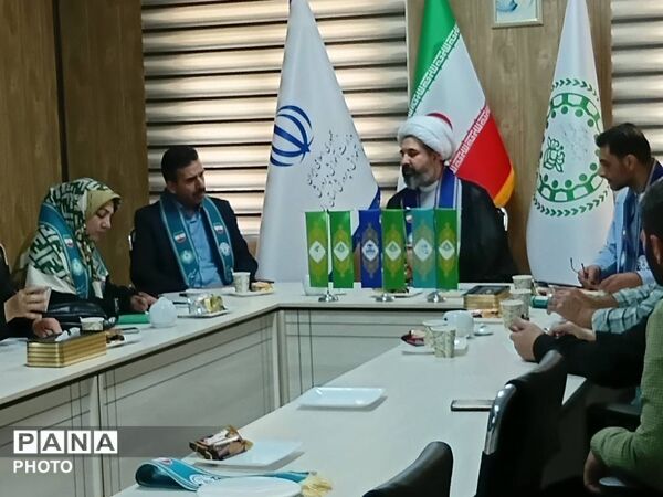 نشست هم‌اندیشی مربیان ارشد و پیشکسوتان سازمان دانش‌آموزی استان البرز