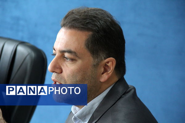 آیین تجلیل از آموزش دهندگان برتر سال 1402 و تبیین نحو کلاسداری 1403