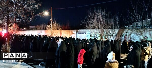 نماز استغاثه امام زمان(عج) در راهپیمایی 