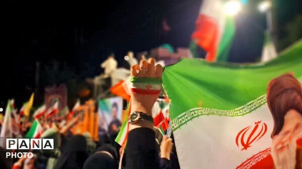 ملت شب زنده دار پیروز است