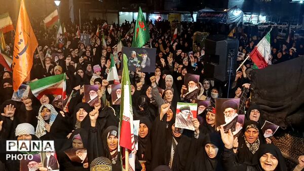 تجمع مردم شریف دلفان در شب بیست‌ویکم شهادت رهبر شهید انقلاب اسلامی