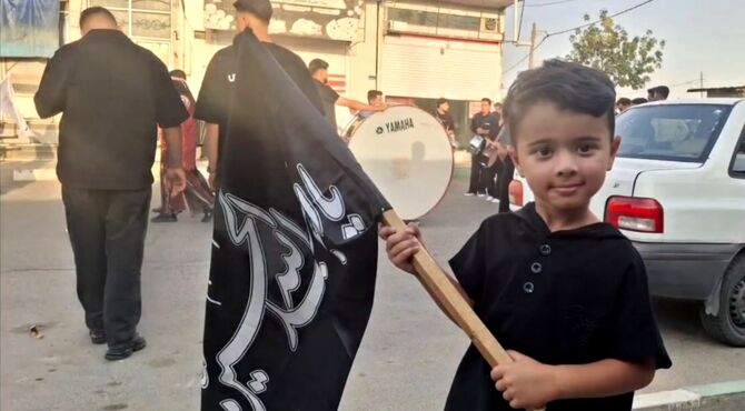 آیین سنتی چاووش خوانی ماه محرم در شهر آوه