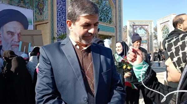 آغاز مراسم دهه فجر با شعار  «حضور تا ظهور» در گلزار شهدای سبزوار