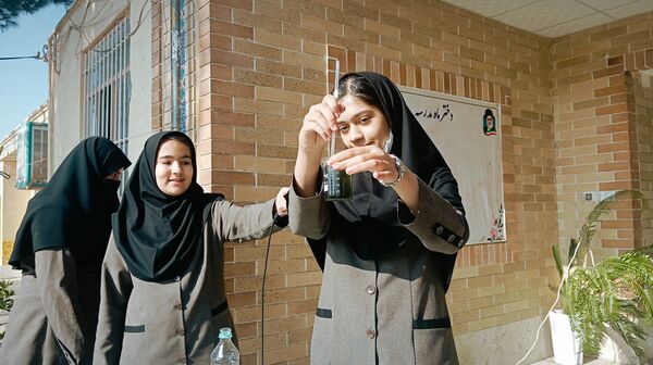 اجرای آزمایشات جذاب علوم در کاشمر