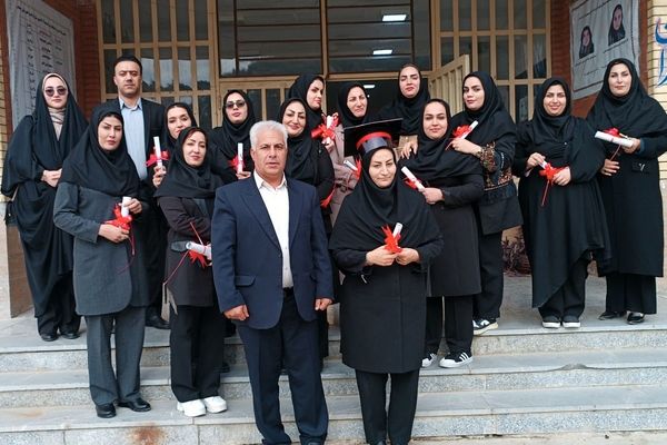 پایان شیرینِ یک آغاز؛ جشن فارغ‌التحصیلی دانشجویان آموزش ابتدایی در سما معمولان