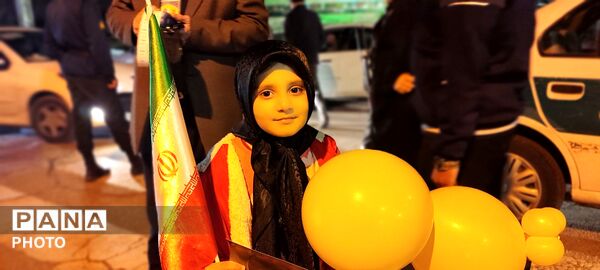 حضور پر شور کودکان و نوجوانان تویسرکانی در تجعات شبانه