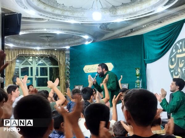 جشن میلاد امام حسن عسکری در مسجد فدایان شاهزاده قاسم 