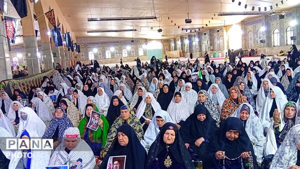 نماز جمعه عبادی و سیاسی در مصلی یاسوج