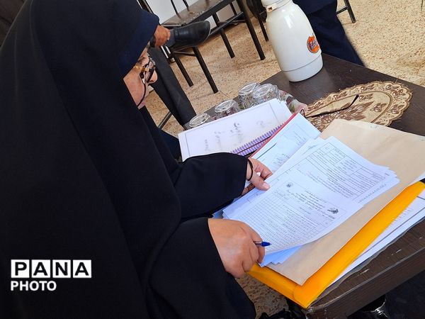 بازدید سرگروه‌ های آموزشی استان چهار محال و بختیاری از مدارس میانکوه