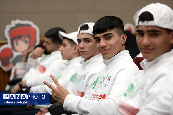 مراسم بدرقه تیم‌های ورزشی دانش‌آموزی به مسابقات ژیمنازیاد جهانی