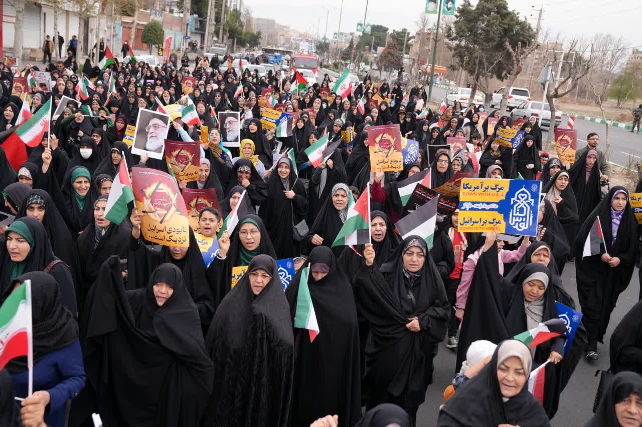 حضور پرشور مردم همیشه در صحنه محمدشهر در راهپیمایی روز قدس 