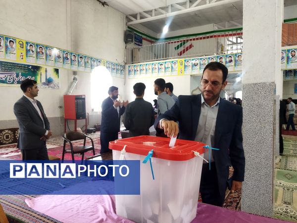 انتخابات چهاردهمین دوره ریاست‌جمهوری در شهر راز