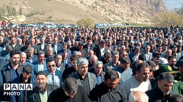 حضور حماسی مردم در تشییع شهید والا مقام جواد پرویزی در شهر معمولان 