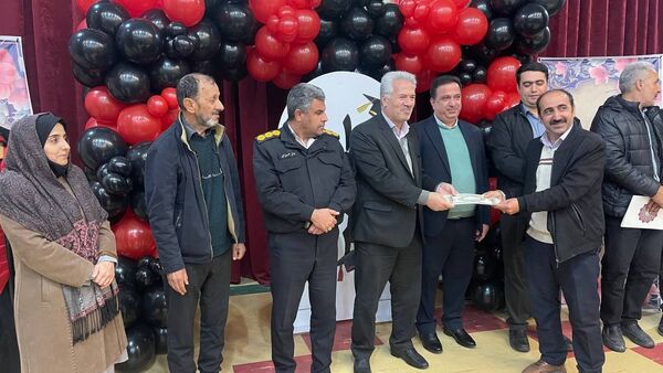  همایش تجلیل از نخبگان کنکور شهرستان اسکو 