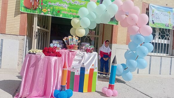 شکوفه‌های مهر در مارکده؛ دبستان سردار سلیمانی میزبان جشن جوانه‌ها