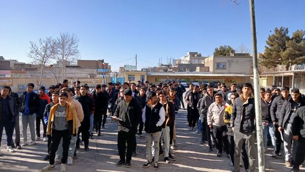 آیین تجلیل و قدردانی از برترین‌های مسابقات فوتسال درون مدرسه‌ای در دبیرستان امام رضا (ع) 