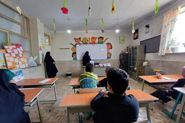 چهارمین کارگاه آموزشی و تقدیر از دانش‌آموز خبرنگاران منتخب پانا فیروزکوه