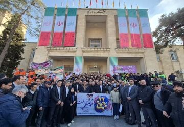 حضور ‌پرشور کارکنان واحد اتوبوسرانی  اصفهان در راهپیمایی ۲۲ بهمن