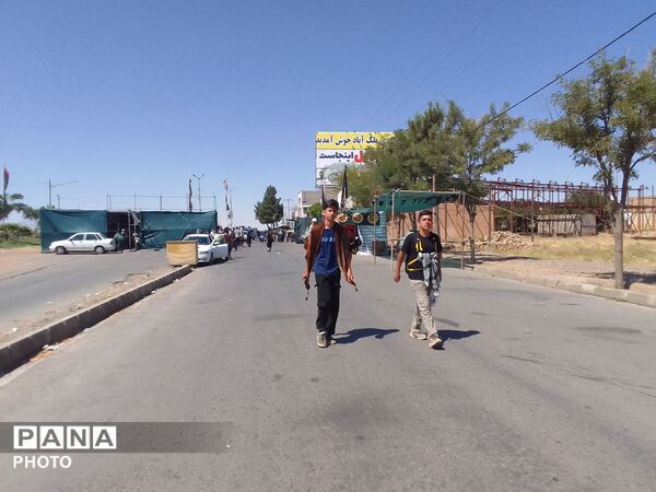 حضور پررنگ کودکان و نوجوانان در کاروان زیارتی پیاده