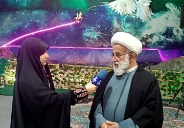 خواسته رهبر حضور میدانی مردم در شرایط کنونی کشور است