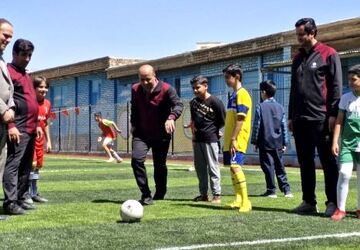 افتتاح ۲۲ پروژه ورزشی میدان همدلی با حضور معاون وزیر آموزش و پرورش در اراک