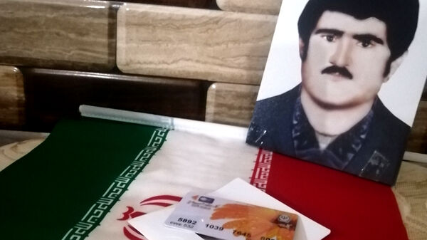 دیدار گروه جهادی شهید صمدی با خانواده شهید نیکدل
