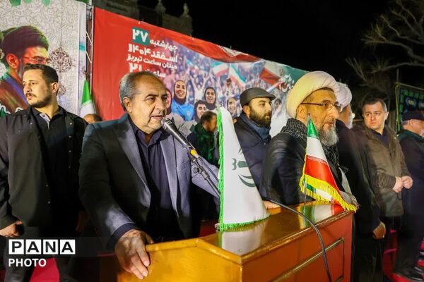 بانوان ملی پوش فوتبال در جمع تجمعات مردمی تبریز برای وطن