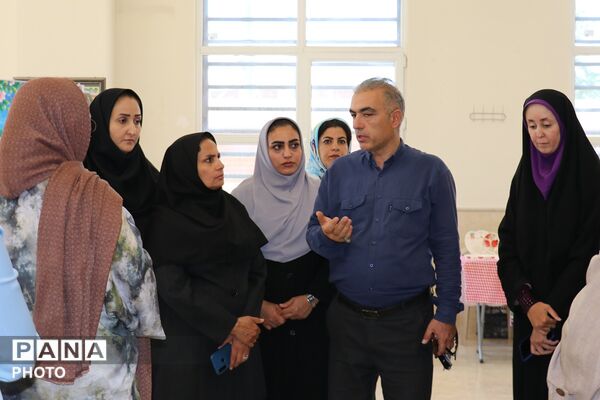نخستین نمایشگاه تولیدات مشاغل خانگی در سرای محله نسیم شهر