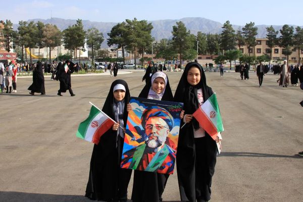 برنامه تلویزیونی محفل قرآنی خــادم الرضــا