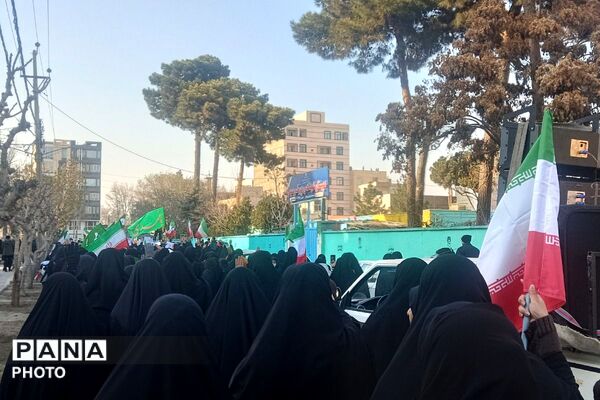 دست خدا بر سر ماست خامنه ای رهبر ماست 