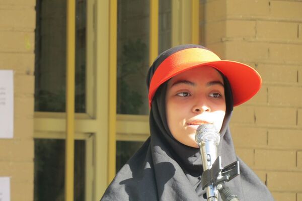 از میدانِ ورزش تا صندوقِ رای