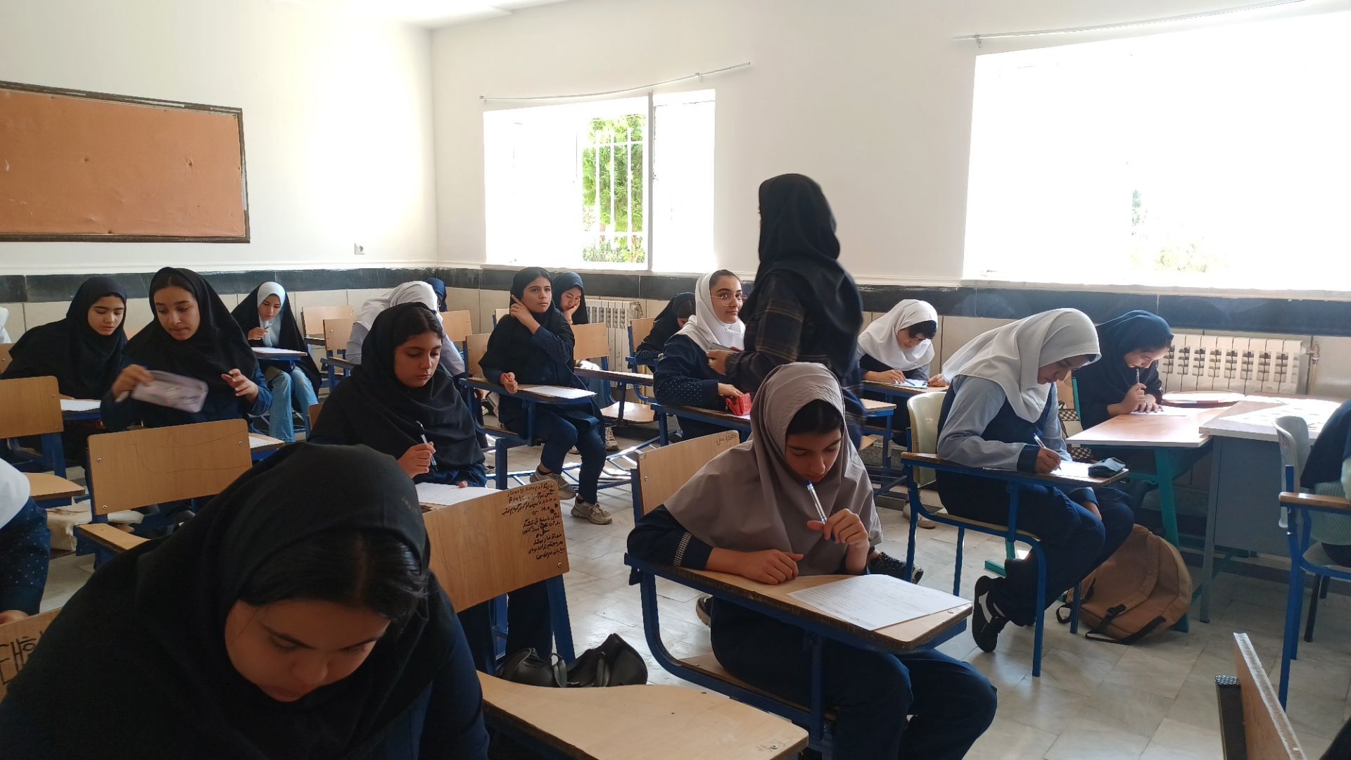 آزمون طرح رشد در دبیرستان دخترانه شهید حسن انصاری 