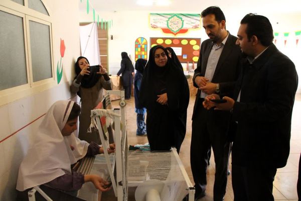 نمایشگاه دستاوردهای دانش‌آموزان استثنایی یزد