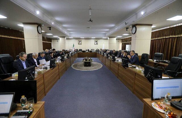 آغاز بازنگری سیاست‌های اجرای اصل ۴۴ در مجمع تشخیص مصلحت نظام