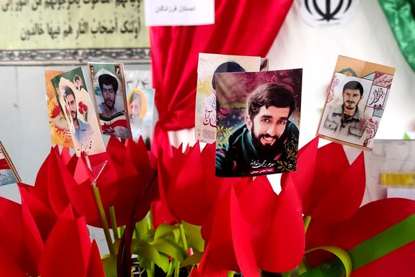 برگزاری جشن‌های باشکوه پیروزی انقلاب اسلامی در مدارس رباط‌کریم
