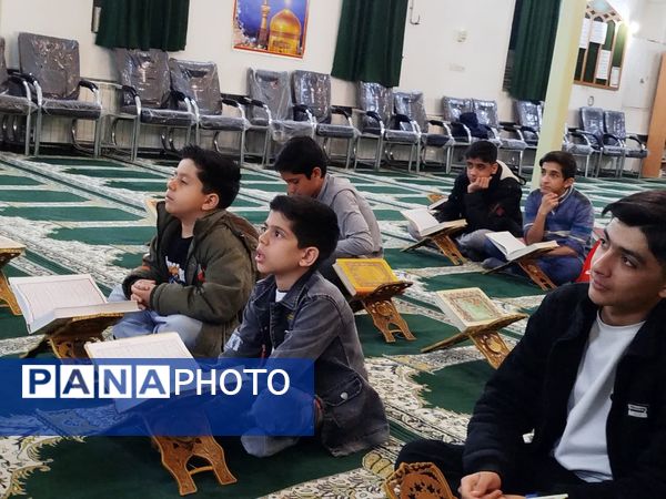 محفل انس با قرآن کریم در کاشمر