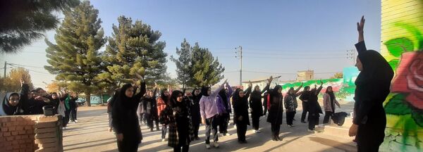 صبحگاه دبیرستان دخترانه دوره اول پروین اعتصامی  روستای انداد
