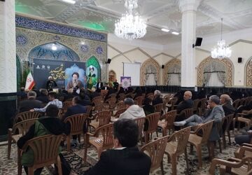 برگزاری شب شعر در زیارتگاه شهید آیت‌الله سیدحسن مدرس(ره)