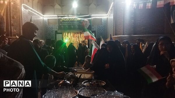 گذری بر چایخانه حضرت فاطمه زهرا در یازدهمین روز از سال ۱۴۰۵