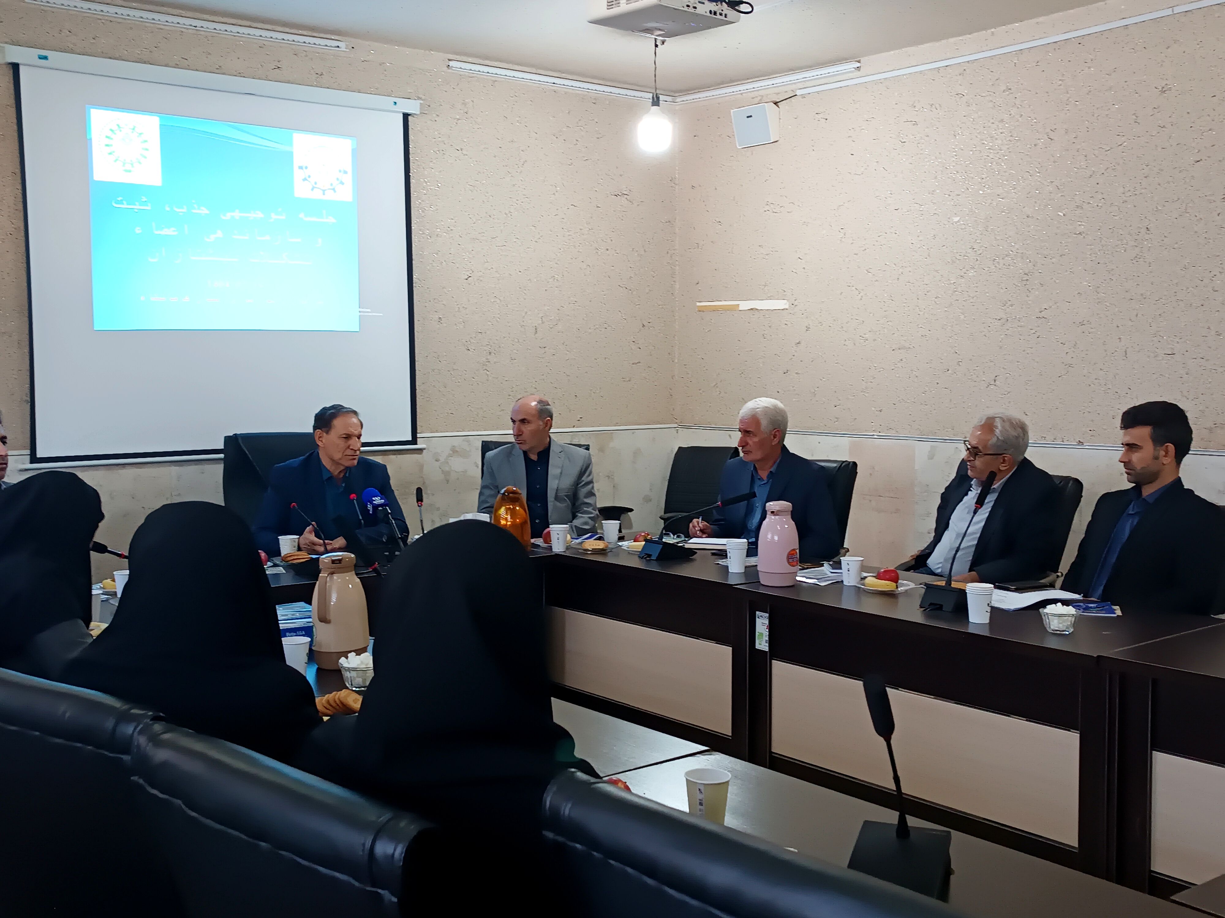 جلسه توجیهی جذب، ثبت و سازماندهی اعضاء تشکیلات سازمان دانش‌آموزی