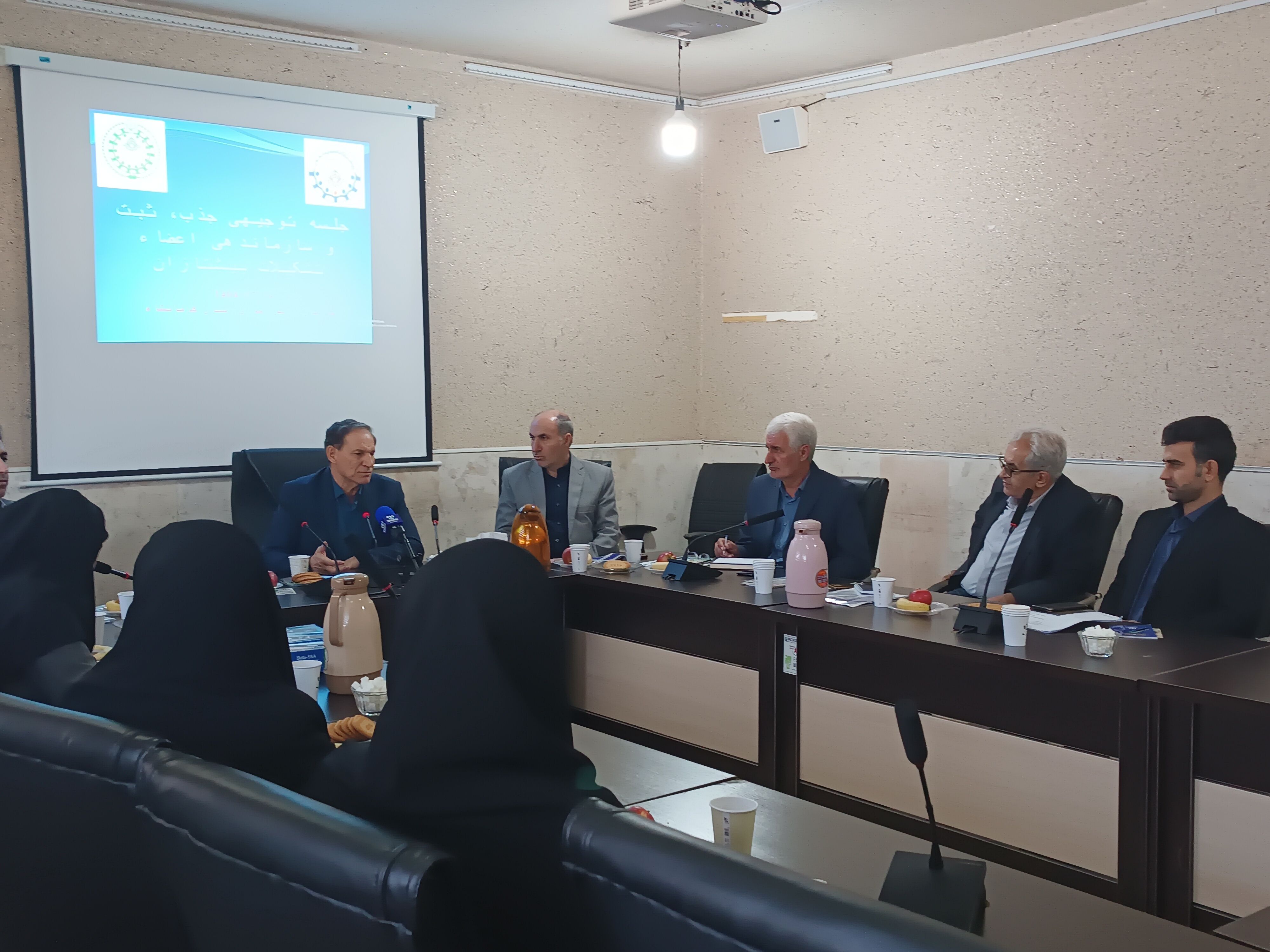 جلسه توجیهی جذب، ثبت و سازماندهی اعضاء تشکیلات سازمان دانش‌آموزی