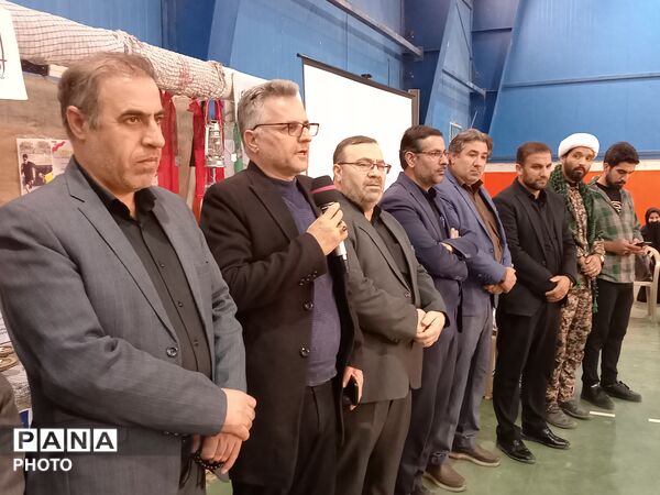 بیعت کودکان و نوجوانان ورزشکار شهرستان جعفرآباد با رهبر انقلاب 