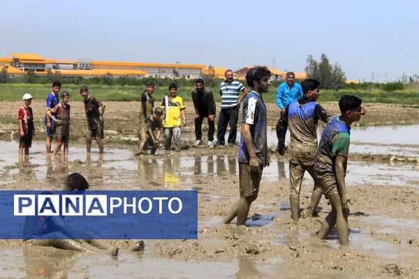 جشنواره فرهنگی و ورزشی بازی‌های شالیزاری در گلوگاه 