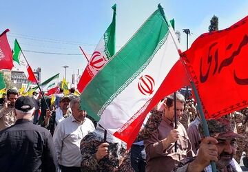 رزمایش  ۳۱۳ هزار نفری «جان‌فدایان ایران» در مسیر میدان امام حسین (ع) تا نواب