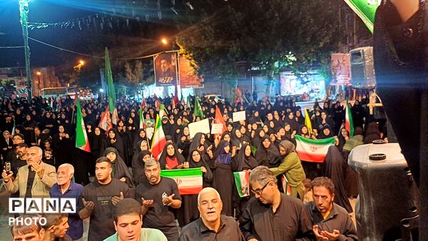 شکوه صدوبیست شب مقاومت مردم کوهدشت در میدان امام خمینی (ره)