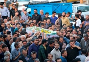 مراسم وداع با پیکر پاک و مطهر پاسدار شهید« حسین اسحاقی»