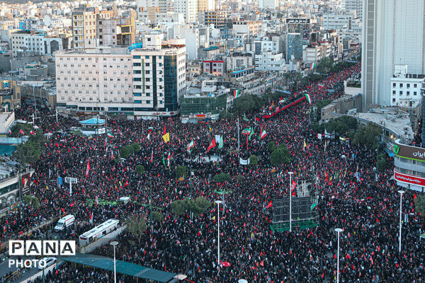 تشییع پیکر رهبر شهید انقلاب در مشهد مقدس-۱
