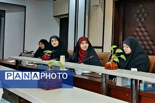 برگزاری دومین جلسه شورای دانش‌آموزی شهرستان‌های استان تهران 